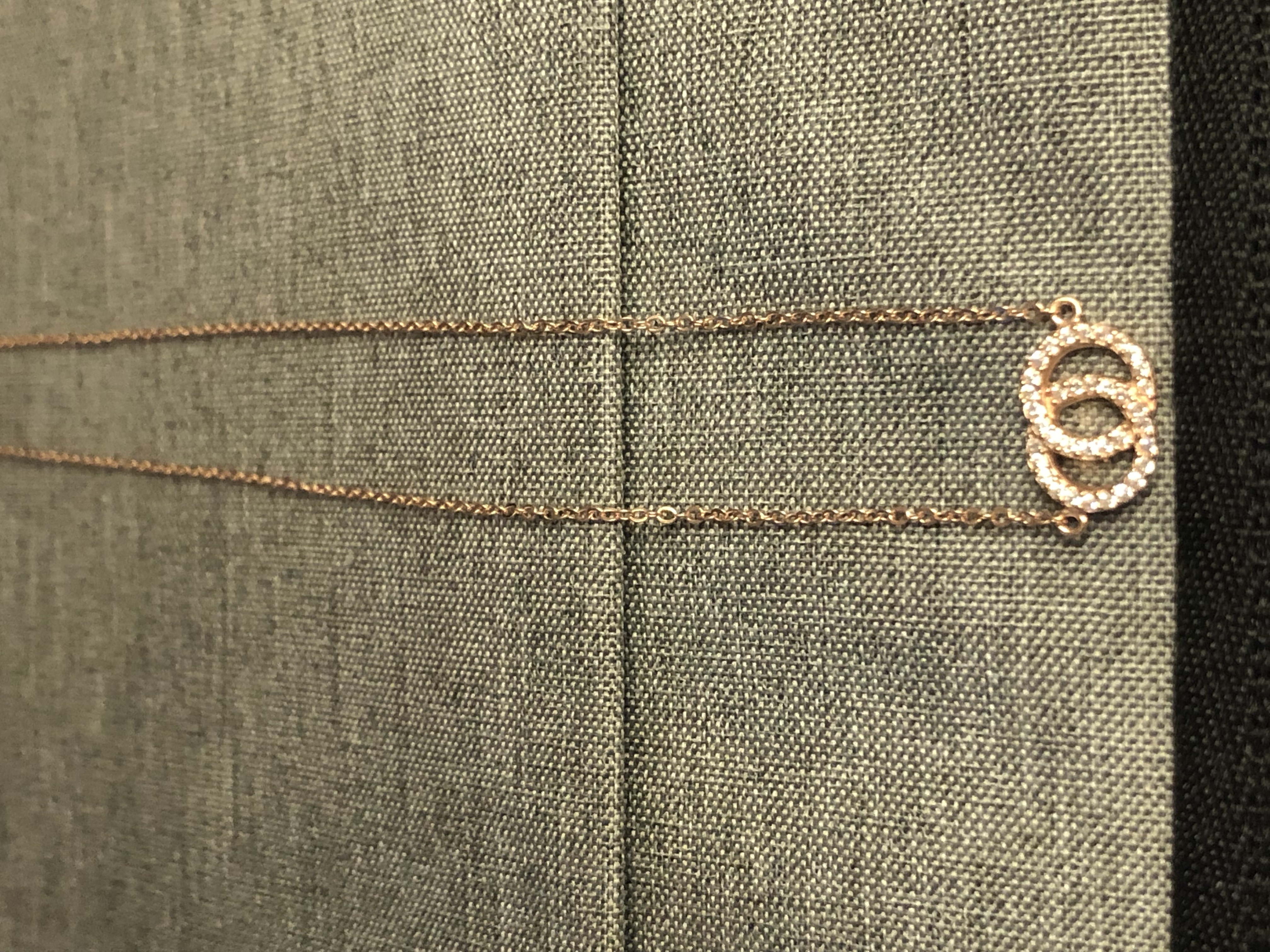 Double circle rose gold necklace