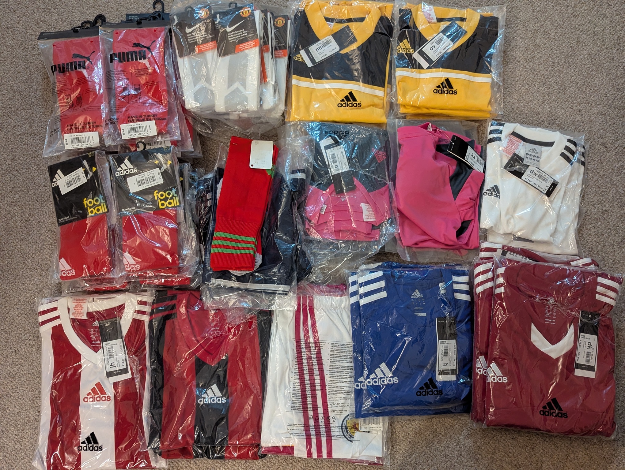 54 x Football Jerseys Shorts Socks Adidas Nike Puma