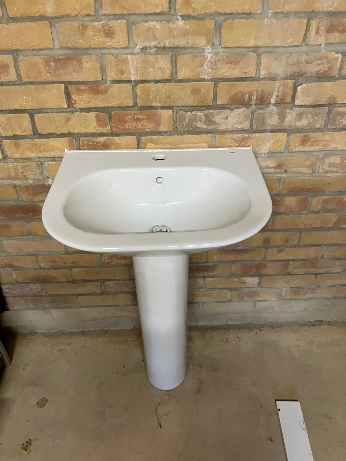 Bulk Buy Sinks (x50)