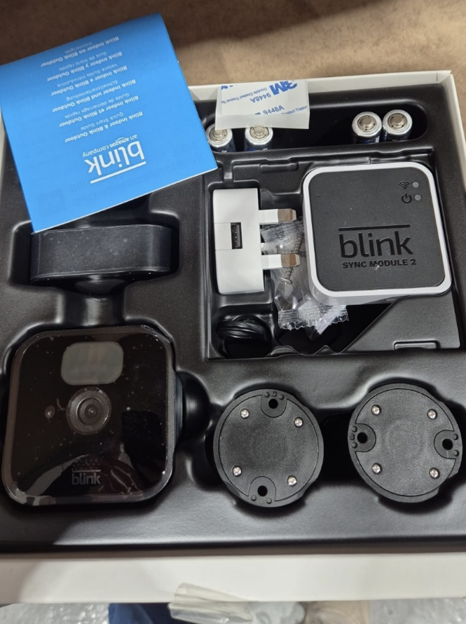 100x Manufacturer Refurbished Blink Outdoor Wireless, weather-resistant HD security 2-Camera System