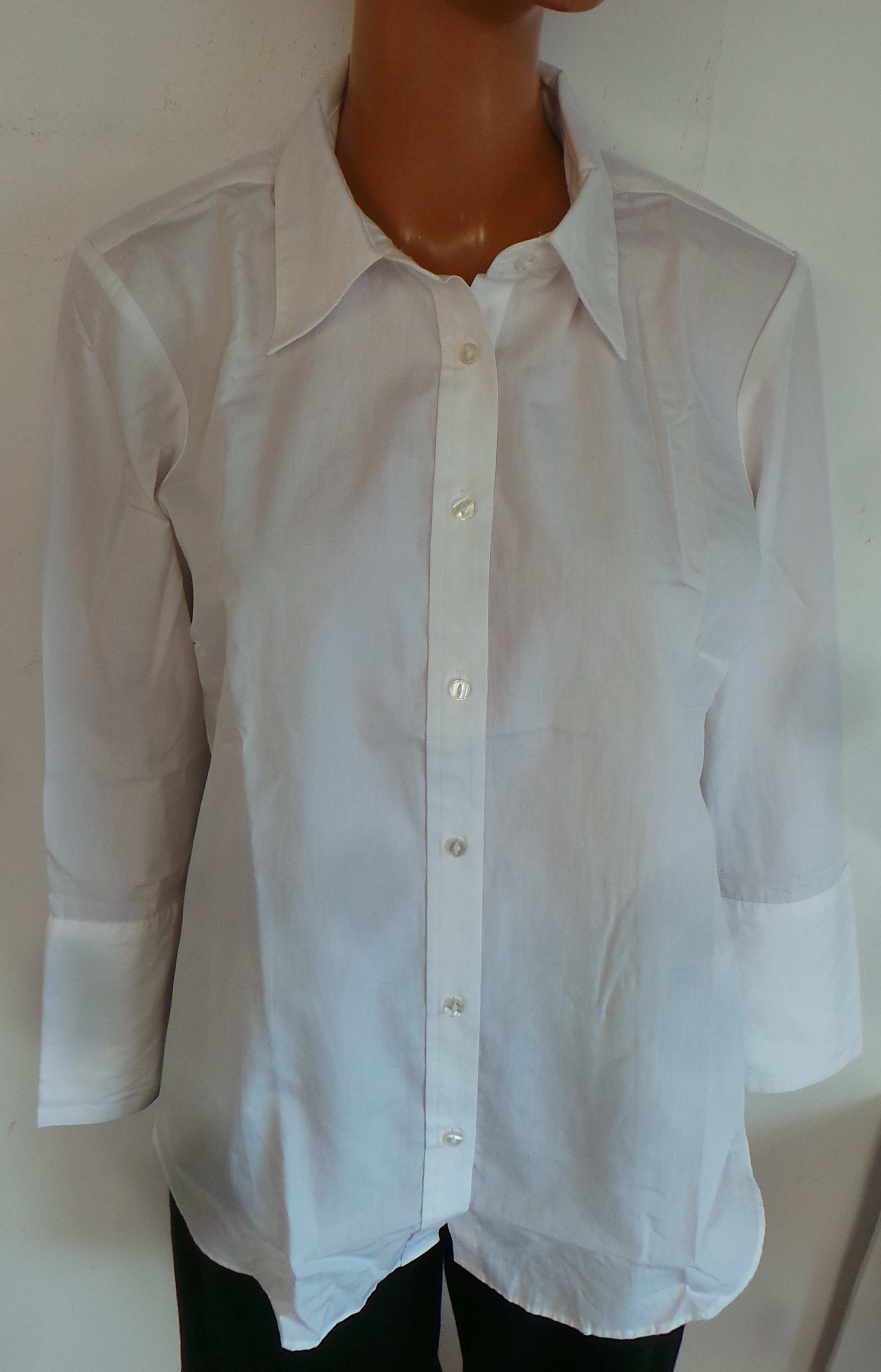 Wholesale Joblot of 20 Westworld Ladies White Smart Shirts Sizes S-XL